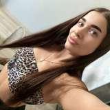 anya_kiss