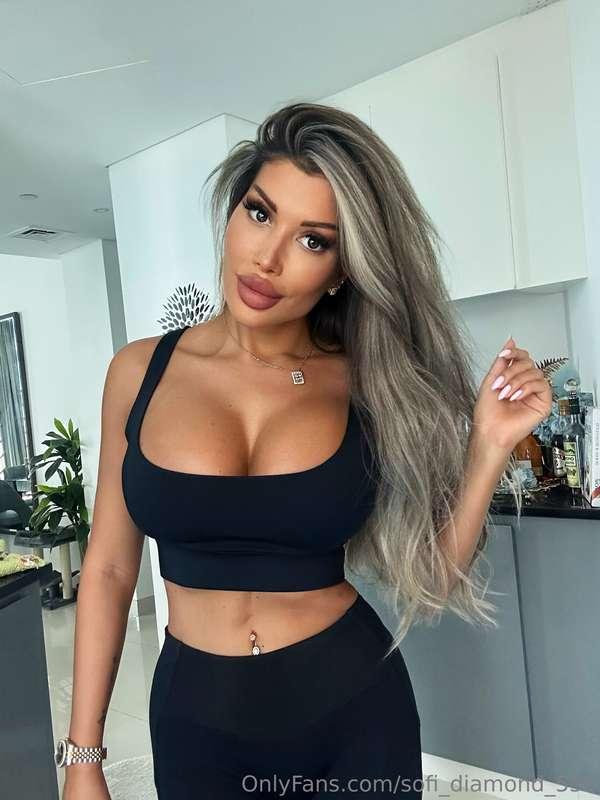 Do you like my new hair ?😜tip if you like 🤭