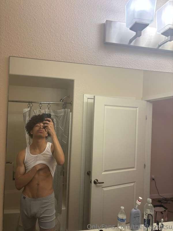 Just bare with me yall