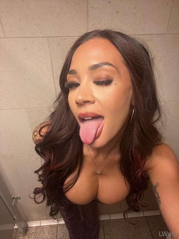 Crazy **HOT** and ready for a *wild night* 🔥😈
