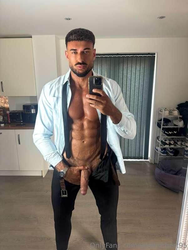 Veiny cock 👀😈