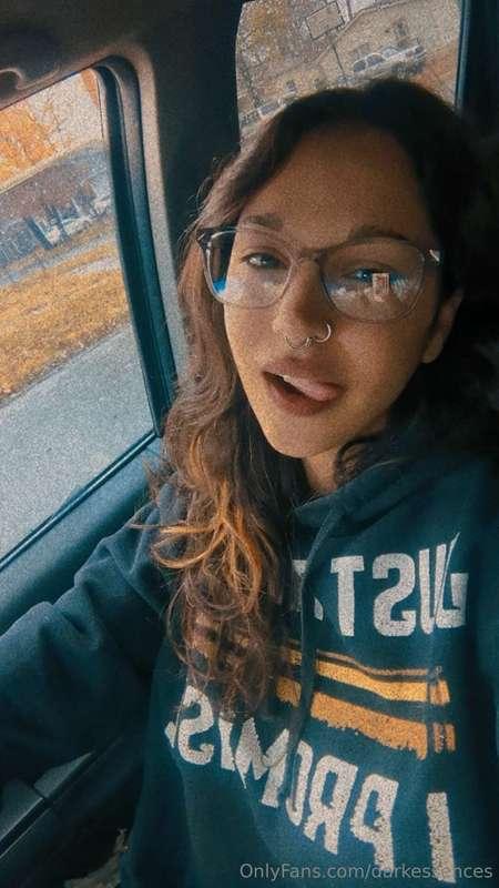 Sundays are for comfy clothes and football ☕🏈☺️What's better..