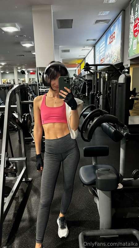 sporty girl 😊
