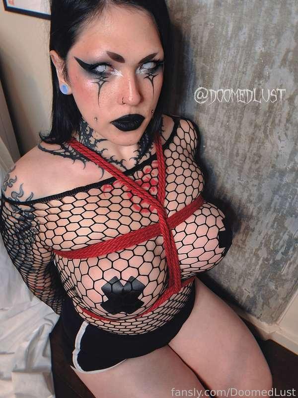 doomedlust image #3