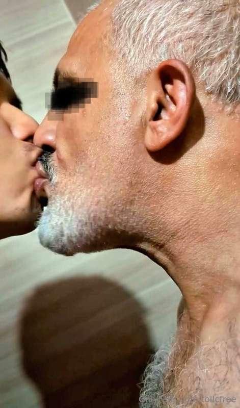 Nasty oral exchange with a Turkish man who's older than my p..