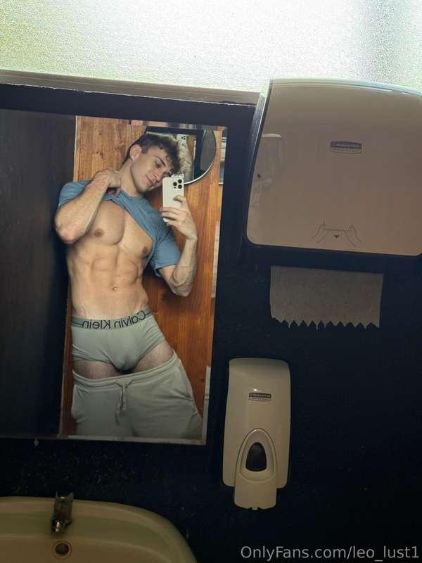 leo_lust1 image #0