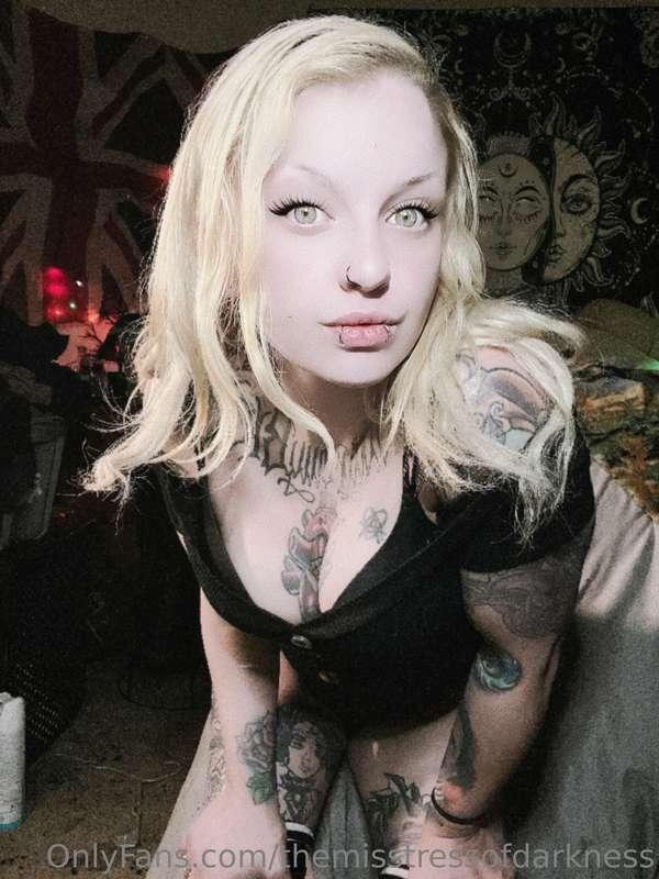 themisstressofdarkness image #0