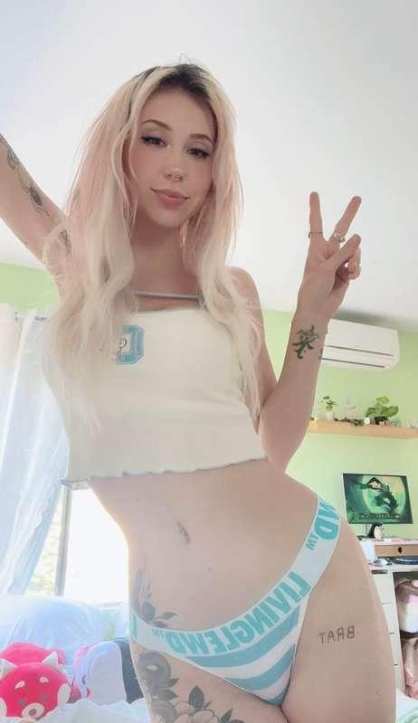 eveelaurynn image #1