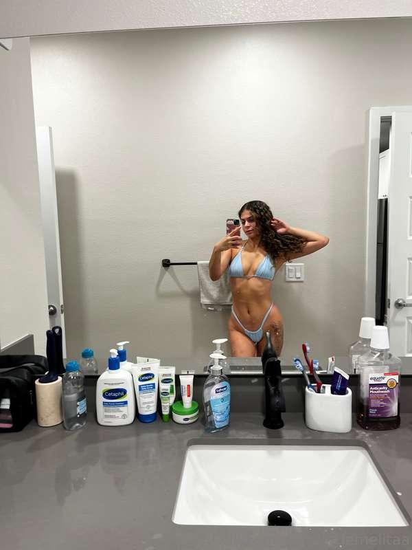I cant wait to go to the pool its so hot outside🥵