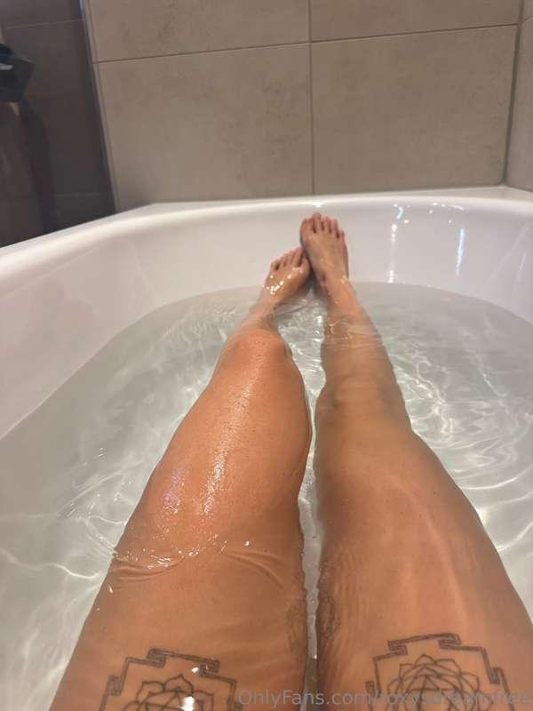 More photos from tonight’s bath 🛁 and some personal updates ..