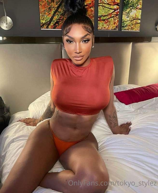 Come lay with me