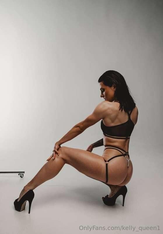 A pretty mature and very athletic beauty and brand new here,..