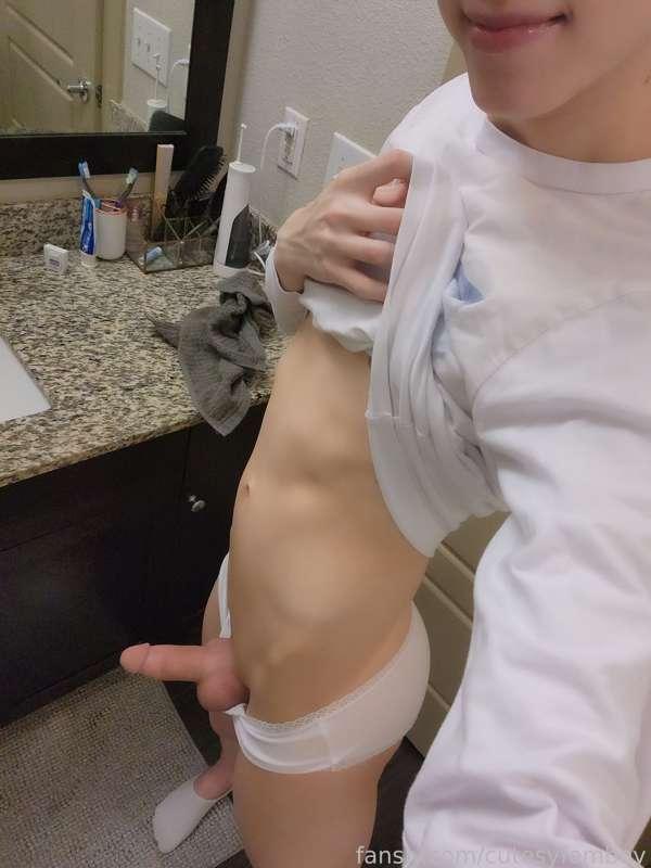 cutesyfemboy image #15