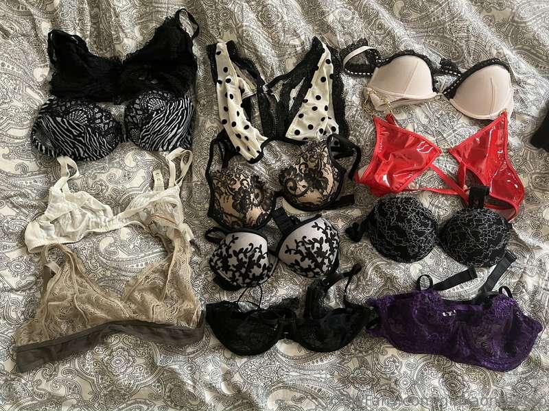 just sharing some of my bras, panties and shoes :) 
which co..