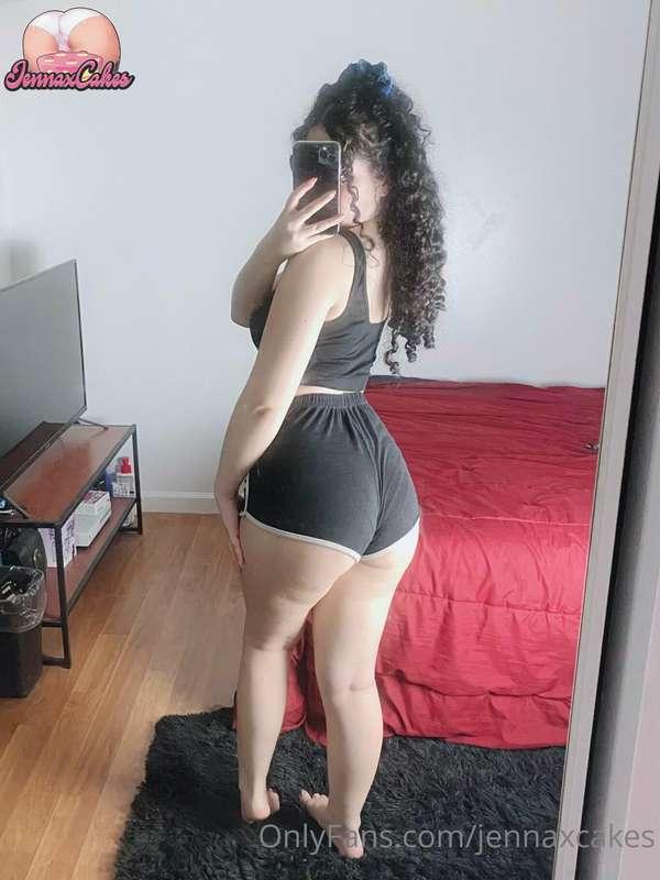 do these shorts make my butt look big o: ?
