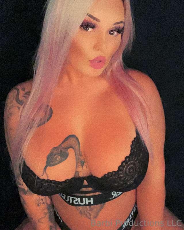 Throwback, some days i miss the pink… should i put it back i..