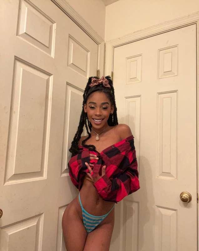 So glad you guys have been enjoying all the new content 💕 Ar..
