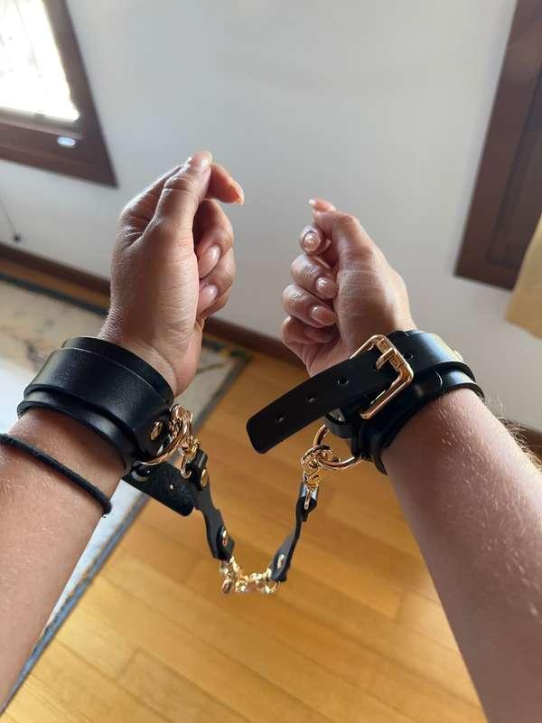 Solo tu hai il potere di liberarmi ⛓️ oppure di mantenermi b..