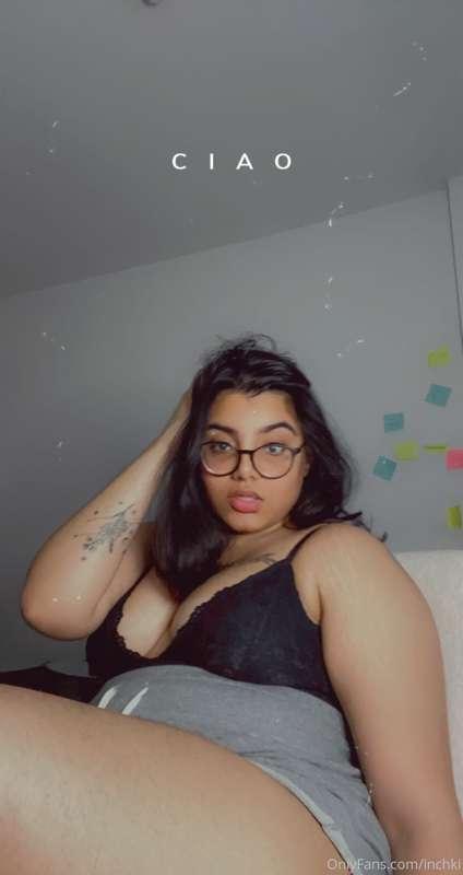 I was feeling myself 😚🥰
Swipe and unlock to see the titty Tu..