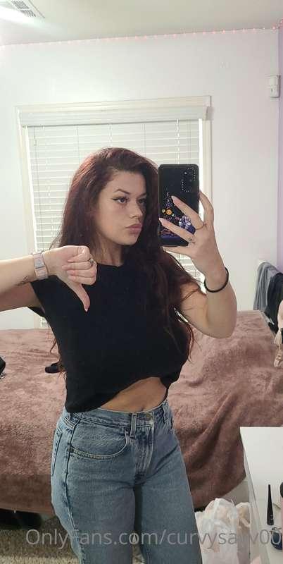 curvycherry00 image #0