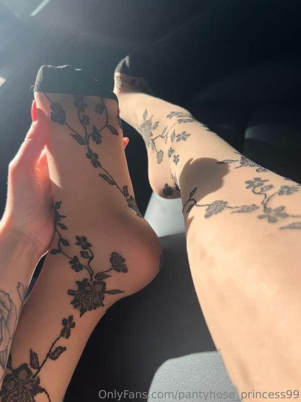 pantyhose_princess99 image #1