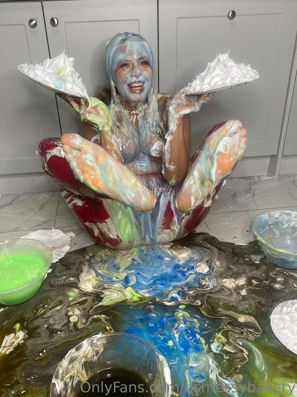 bsmessybakery image #17