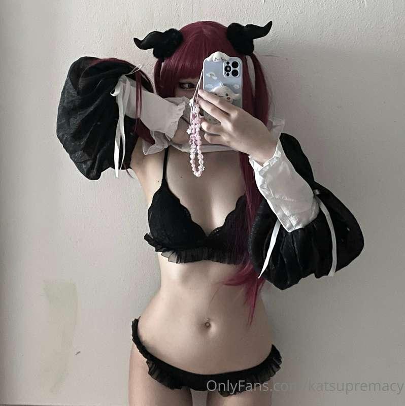 what got your attention first? 💕