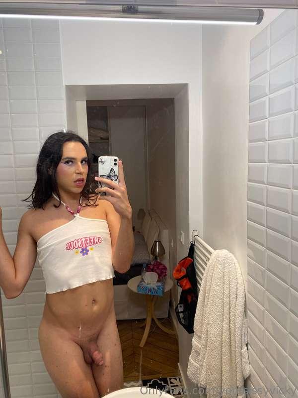 yoursissyvicky image #1