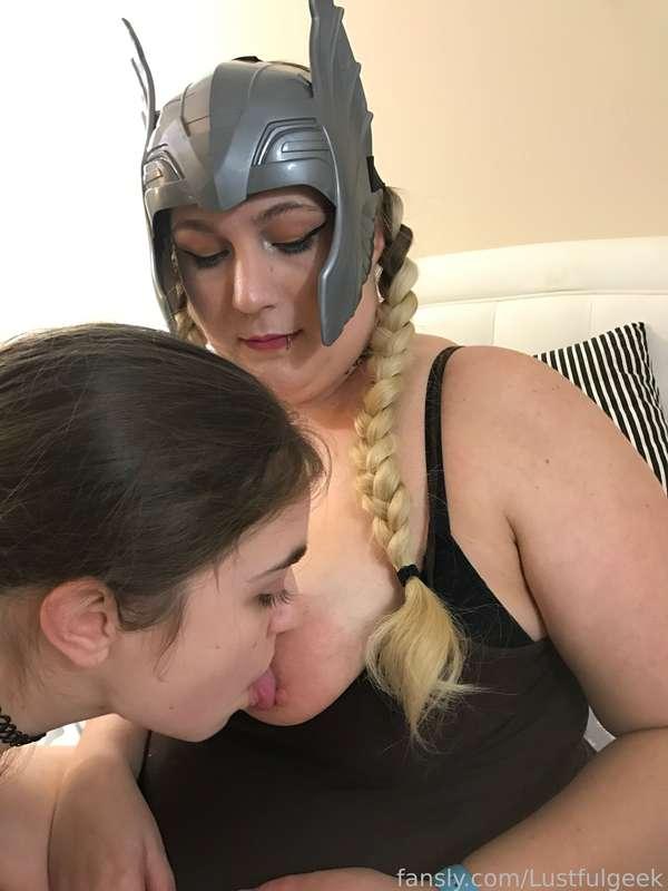 lustfulgeek image #7