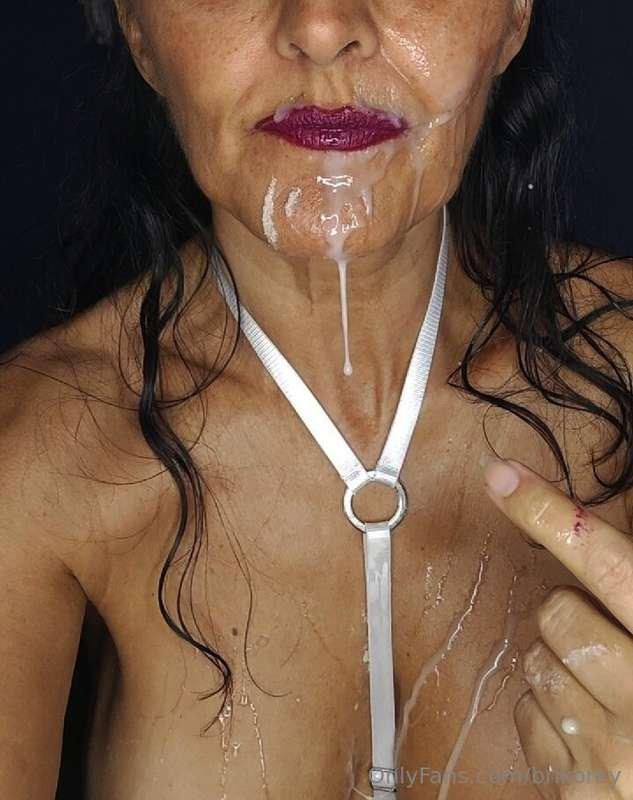 What a delight! 💦😋