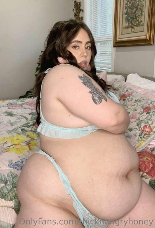 Gaining weight and looking pretty is all I want to do