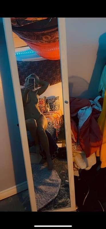 janie_c image #3