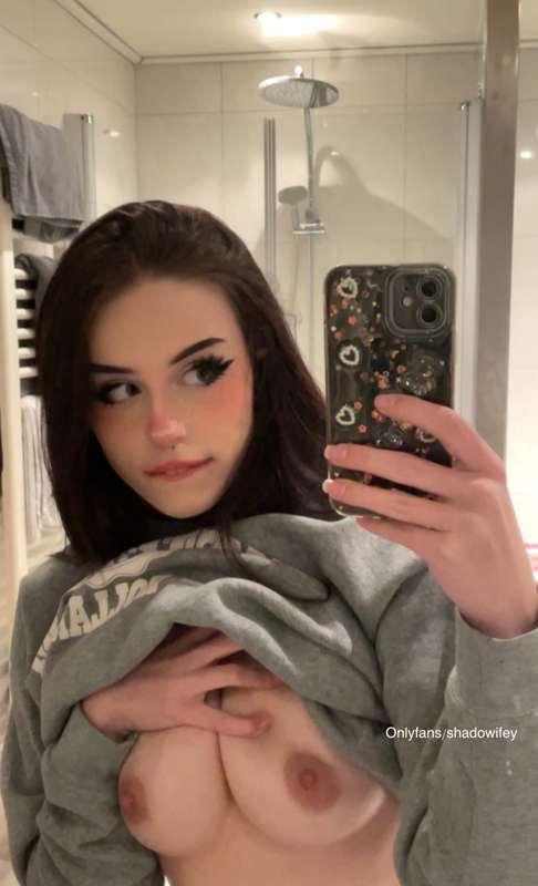 📸