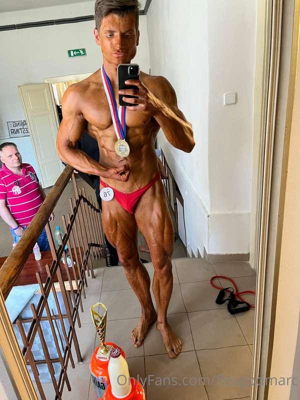 Your god is on a point😋