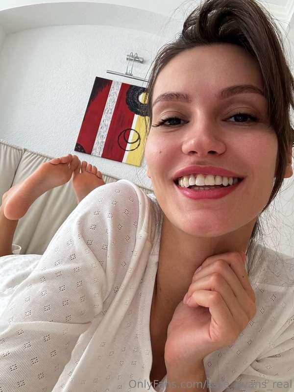 kate_evans_real image #0