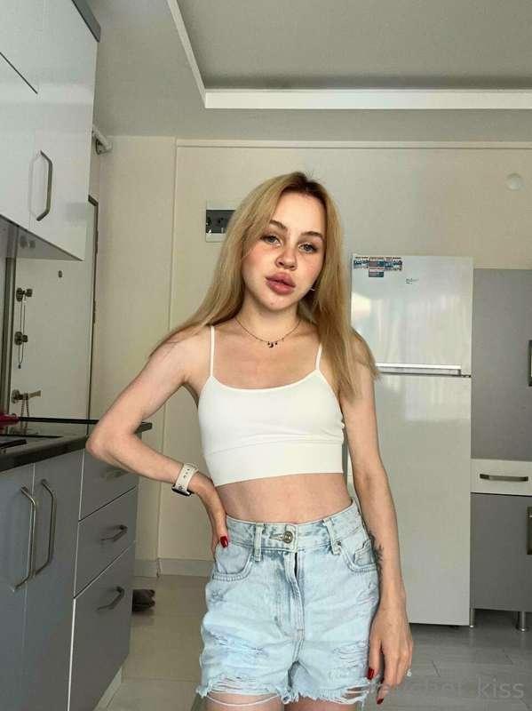 do u like my old but new blondie style? i`m so exited🥰