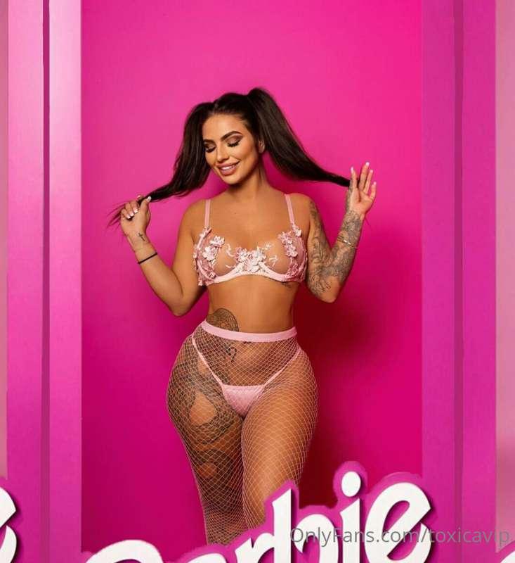 Surprise me with a tip and I'll DM you a sexy bundle 😈😈 the ..