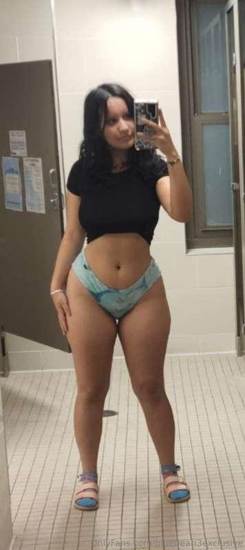 👀