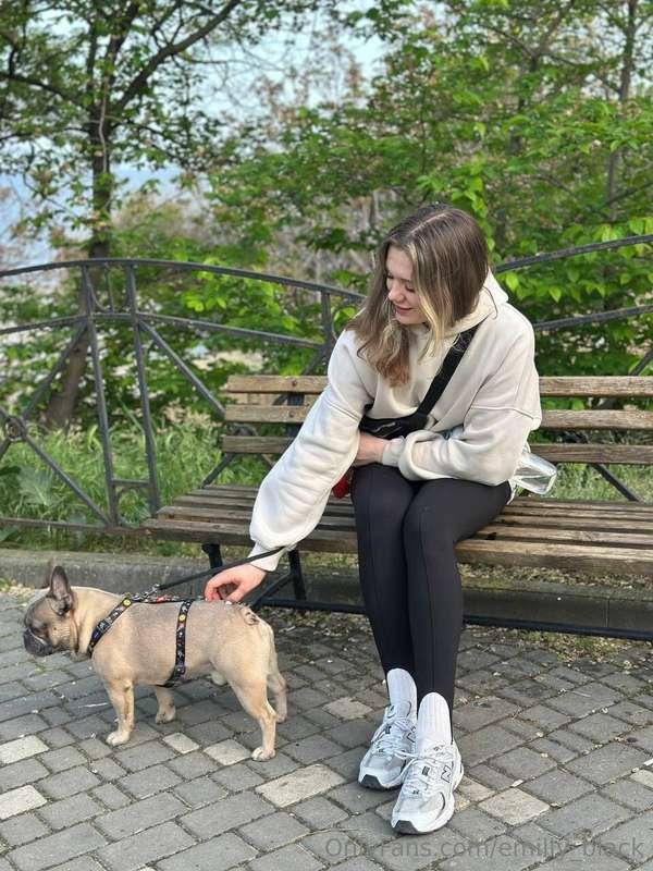 He loves when he is stroked his back near the ass🤪🤪😂😂😂😂