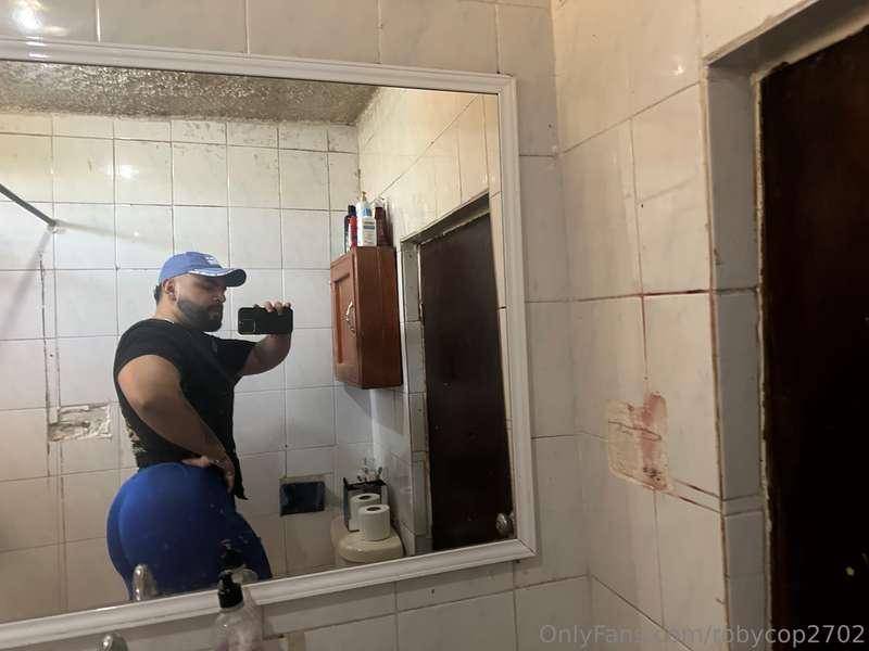 robycop2702 image #0