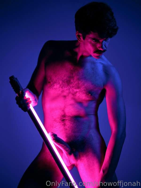Caught you looking at my stick again.

[Photo: @treysphotost..