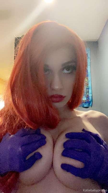 Jessica Rabbit X-Rated Cosplay 💋 I’m not bad, I’m just drawn..