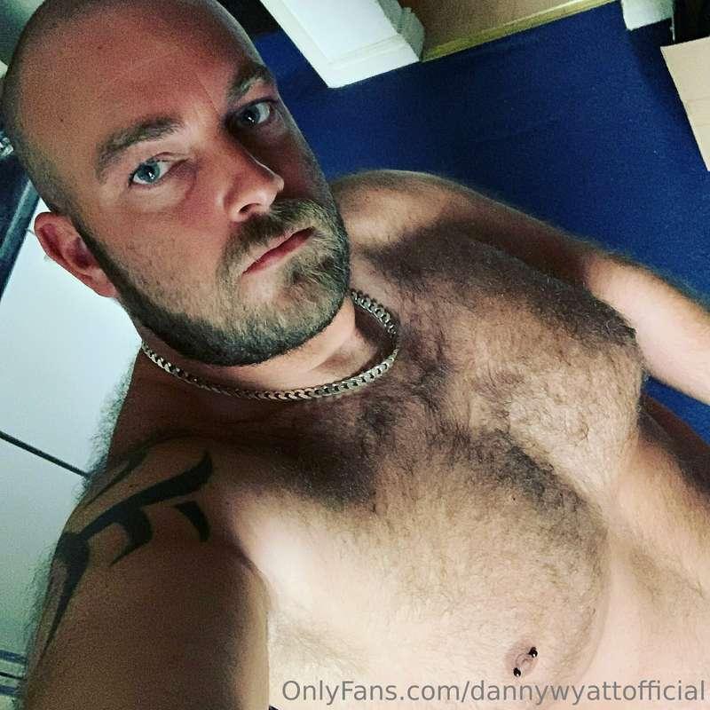dannywyattofficial image #5