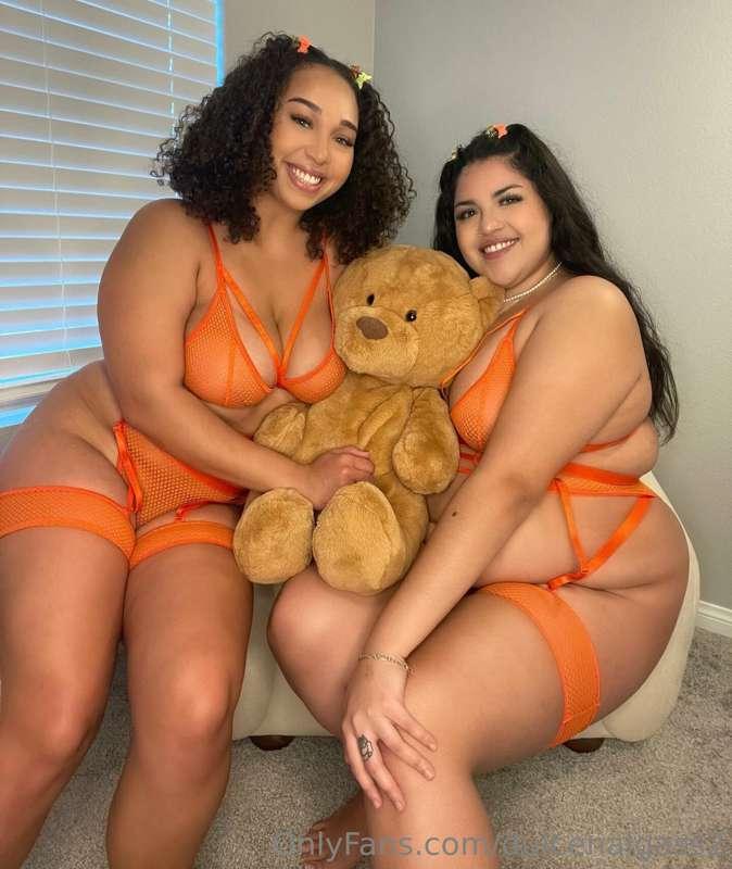 You coming to our sleepover? @babygirlhazel 💓💓
Sub to @dulce..