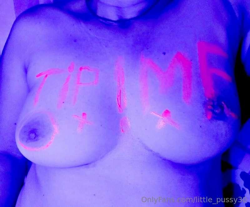 ## FIRST FAN WHO TIP 15$ RECEIVING CONTENT FOR 250$$$$
