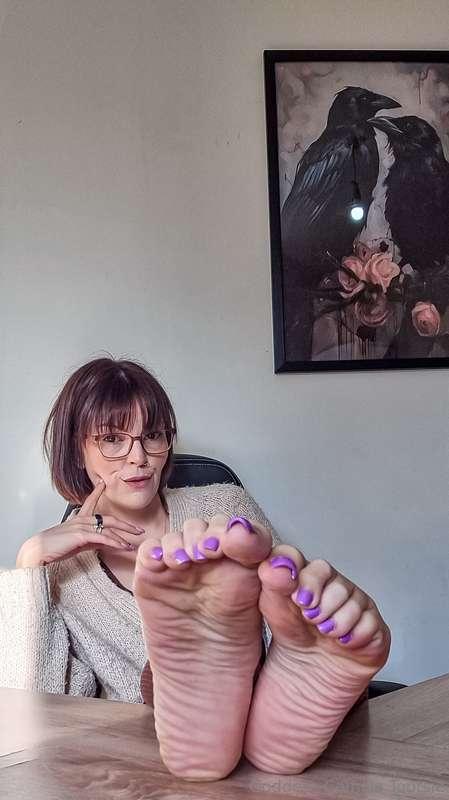 Weak subs with open wallets are such a turn on 🥵 the more yo..