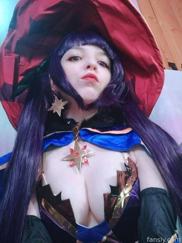#cosplay #genshinimpact 
#fyp #latina #boobs 
~ ★ ~
Mona photoset should be...