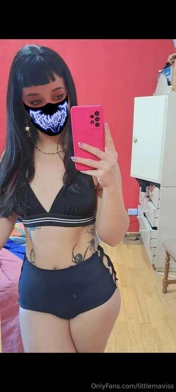😋🖤