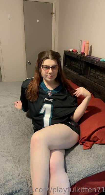 Who’s ready for Super Bowl! I know I am, LETS GO 🦅 
Fly 🦅 Fl..