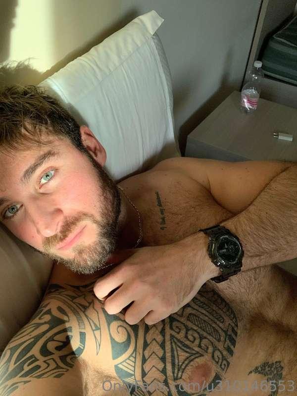 Buonasera bimbi il vostro daddy vi aspetta🐻 per darvi il mie..